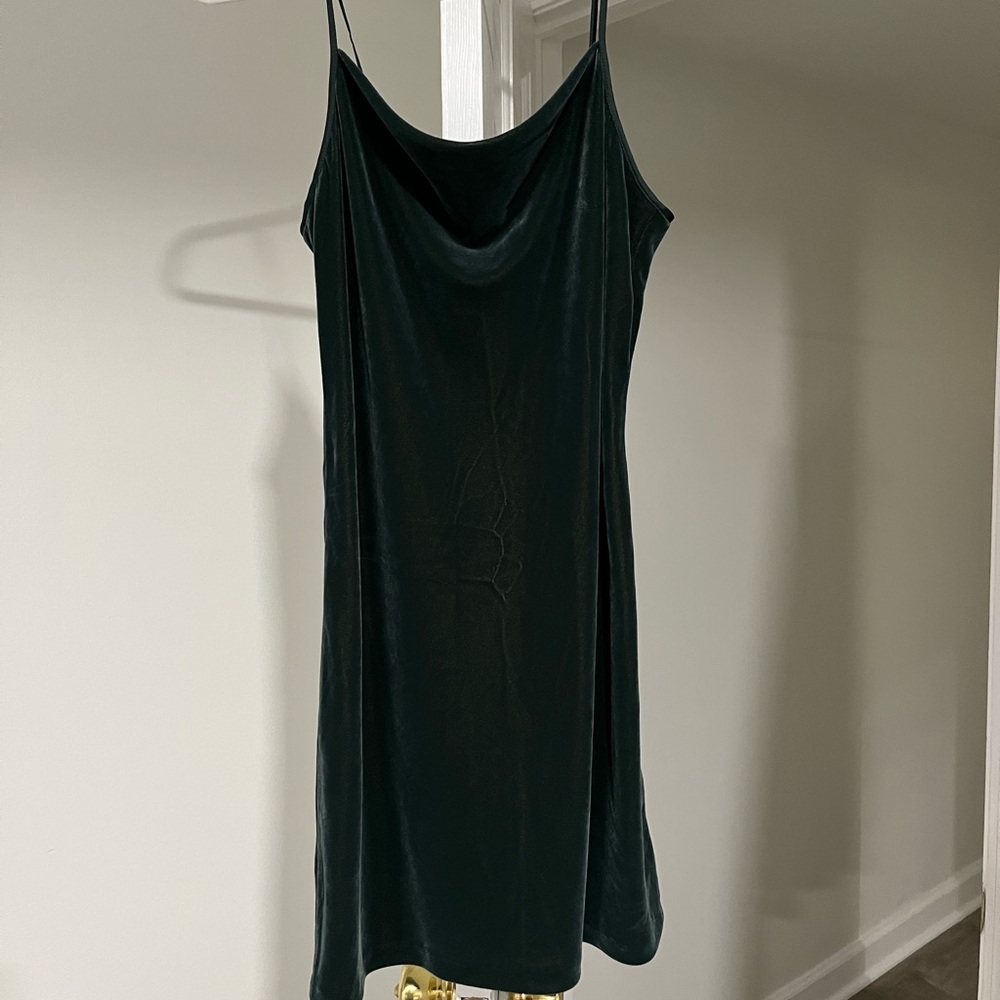 Brand New Banana Republic Emerald Green Velvet Dress in Size S